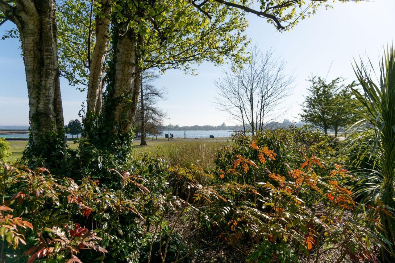 Park Lake View Poole Exterior foto